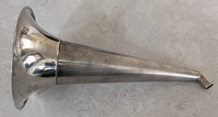 Columbia Coin-op Horn (2).jpg